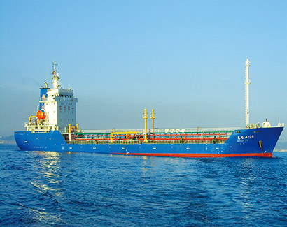 昆仑106成品油船